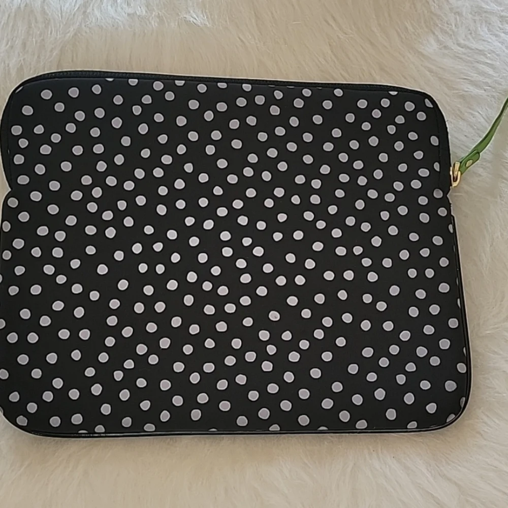 KATE SPADE Black White Polka-Dot Padded Neoprene Zip Boho Tablet Electronic Case
